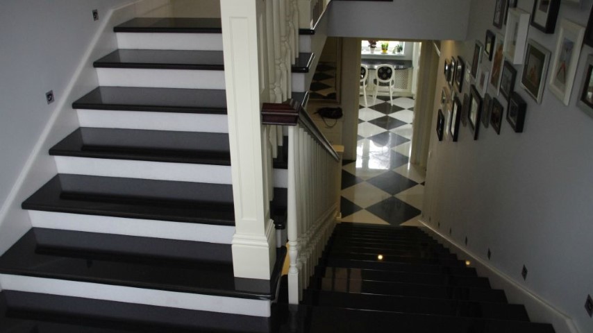 09